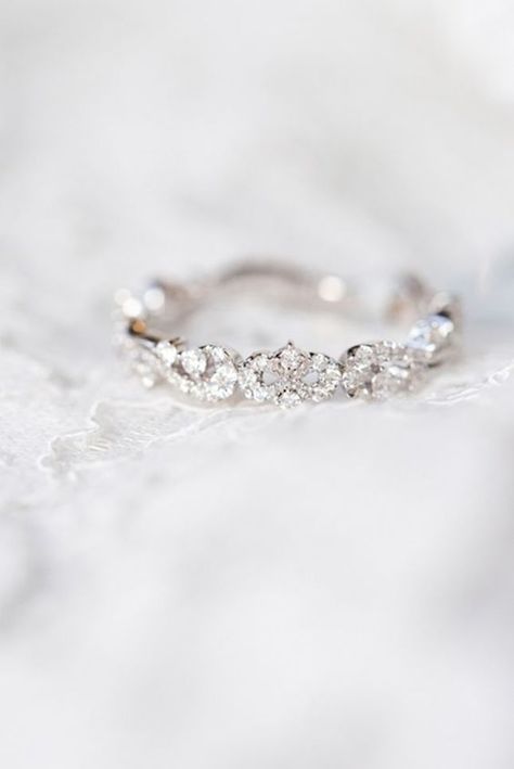 His And Her Wedding Rings, Gorgeous Wedding Bands, Delicate Engagement Ring, Antique Engagement Ring, Stunning Engagement Ring, Put A Ring On It, Vintage Engagement, Dream Ring, Ring Ring