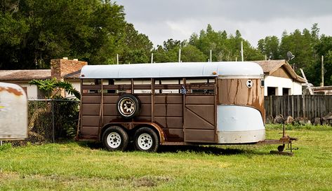 Trailer Conversion Ideas, Horse Camping, Homemade Trailer, Stock Trailer, Trailer Ramps, Tracked Vehicles, Trailer Conversion, Aluminum Trailer, Gooseneck Trailer