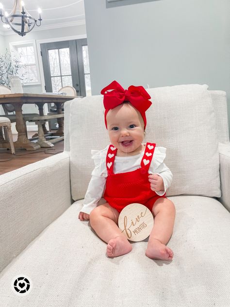 Baby Girl Valentines Day Outfit, Valentines Baby Pictures, Month By Month Baby Pictures, Valentines Baby Outfit, February Pictures, Valentines Baby Photos, Baby Valentines Day Outfit, Toddler Gift Guide