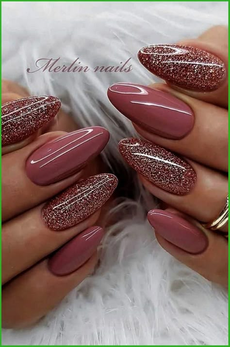 French Tip Nails With Design, Winter Nails Gel, Nails With Design, Wedding Nails Glitter, Maroon Nails, Classy Nail Designs, Winter Nails Acrylic, Simple Gel Nails, Hair Hoco