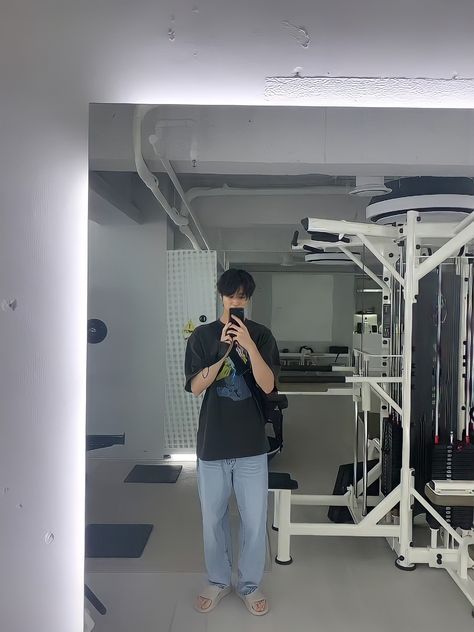 Byeon Woo Seok Mirror Selfie, Confused Feelings, Kentaro Sakaguchi, Byeon Woo Seok, Sans Cute, Korean Babies, Kpop Couples, Men Model, Anime Boyfriend