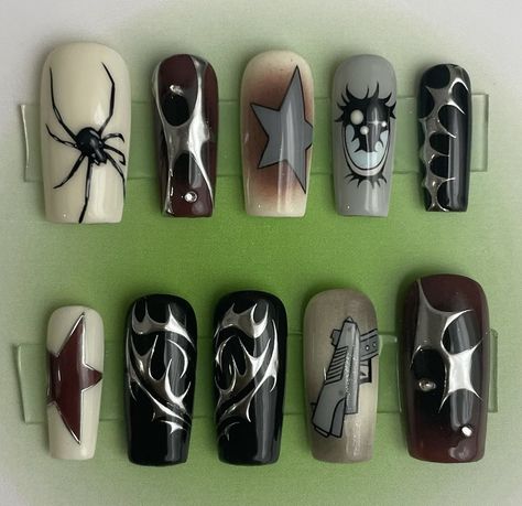 Punk Nails Acrylic, Punk Nail Designs, Emo Acrylic Nails, G59 Nails, One Piece Nails, Punk Nails, Anime Nails, Edgy Nails, Goth Nails