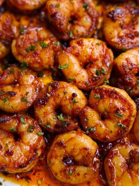 Chilli Prawns Recipe, Chilli Shrimp, Marinate Shrimp, Buttered Shrimp, Chilli Garlic Prawns, Butter Prawn, Spicy Garlic Shrimp, Prawns Recipe, Chilli Prawns