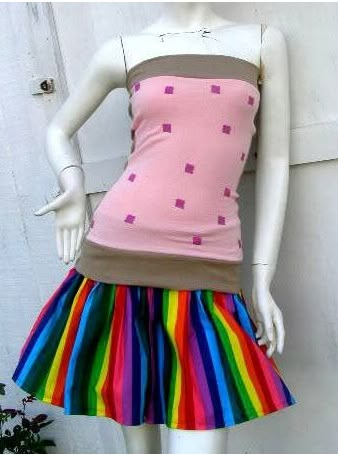 My halloween costume I'm going to make for next year. Nyan Cat Costume, Costume Meme, Cat Outfit, Silly Clothes, Cat Cosplay, Rainbow Skirt, Nyan Cat, Kawaii Cosplay, Scene Kids