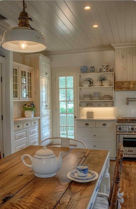 Cream Country Kitchen, French Country Kitchen Island, Cozy Country Kitchen, Ikea Kitchen Planning, Modern Country Kitchen, Functional Farmhouse, French Country Kitchen Ideas, Comfy Cozy Home, Country Kitchen Ideas