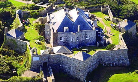 Mud Flood, Star Fort, Stay In A Castle, British Castles, Castle Hotel, Saint Marys, Strange Places, Isles Of Scilly, Beautiful Castles