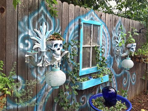 Whimsical Fence Ideas, Wooden Fence Decorating Ideas, Skeleton Displays, Marble Fence, Painted Fence, Hanging Mason Jar Lights, Backyard Fence Decor, Fence Painting, Flower Fence