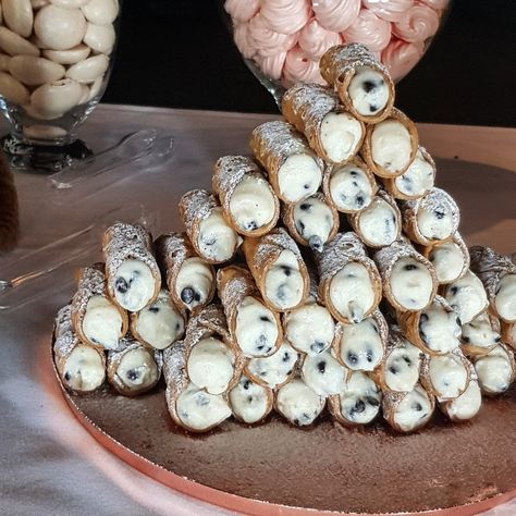 CANNOLI TOWER Do you want a #cannoli and donuts bar at your next function? Email or Message me and we will organize a delicious #dessert table for you. Cannoli Aesthetic, Cannoli Tower, Cannoli Dessert, Cannoli Cake, Cream Wedding Cakes, Donut Bar, Cake Inspo, Cannoli, Cake Toppings