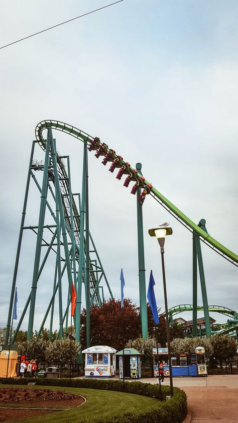 Cedar Point Aesthetic, Ceder Point, Coaster Aesthetic, Point Aesthetic, Cedar Point Ohio, 2024 Health, Carnival Lights, Sandusky Ohio, Theme Parks Rides