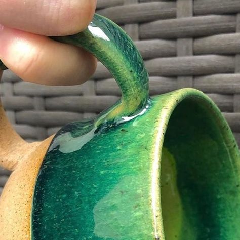 Laguna Clay on Instagram: "@theclayscientist knocked it out of the the park with this incredible glaze combination! Here they paired peacock and spring green 🦚💚🦚💚🦚💚⁣⁣ ⁣⁣⁣⁣ 🎨Laguna Glazes Used: ⁣⁣⁣⁣ Peacock  MS 95⁣⁣⁣⁣ Spring Green  MS 74⁣⁣⁣⁣ ⁣⁣⁣⁣ 🤎Laguna Clay Suggestion: Calico WC871" Laguna Glaze Combinations, Laguna Glaze, Laguna Clay, Glaze Combinations, Glazes For Pottery, Spring Green, Knock Knock, The Park, Diy Ideas