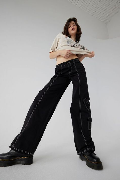 Stitch Cargo Pants Outfit, Stitch Pants Outfit, Contrast Stitch Pants Outfit, Contrast Stitch Pants, Stitch Pants, Garage Clothing, Cargo Pants Outfit, Cargo Skirt, Cargo Pant