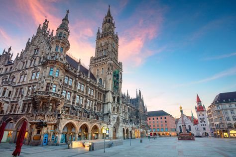 Marienplatz in Munich:The Complete Guide Visit Munich, Munich Germany, American Cities, City Break, Best Cities, Germany Travel, Vacation Destinations, Female Travel, Bavaria