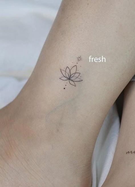 Unalome Rib Tattoo, Tattoo To Get For Your Mom, Mini Tattoos Behind Ear, Ankle Tattoos For Women Classy, Small Tattoos Ankle, Tattoo Yin Yang, Flower Finger Tattoos, Lotusblume Tattoo, Classy Tattoos For Women