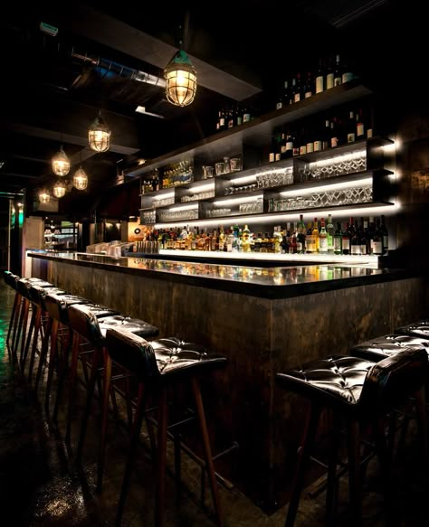 Fatty Crab, Hong Kong Pub Interior, Nightclub Design, Pub Design, Decoration Restaurant, Bar Interior Design, Lounge Bar, Industrial Bar, Restaurant Lounge, Bar Interior