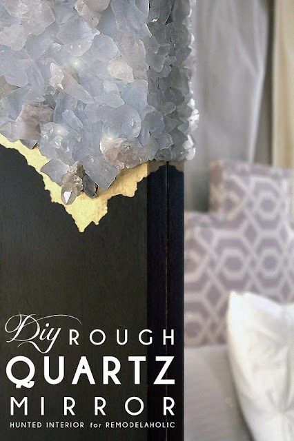 This is such a pretty mirror DIY! DIY Mirror Frame - Rough Cut Quartz Mirror Frames via Remodelaholic.com #mirrorframe #rosequartz Diy Floor Mirror, Diy Mirror Frame, Mirror Tutorial, Spiegel Diy, Pretty Mirror, Frame Tutorial, Hunted Interior, Plain Mirror, Crystal Mirror