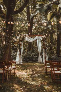 Wedding Garden Ideas Outdoor Events, Forest Wedding Dinner, Cottagecore Backyard Wedding, Magical Backyard Wedding, Summer Cottage Wedding, Summer Outdoor Wedding Ideas On A Budget, Hobbit Wedding Aesthetic, Sensory Friendly Wedding, Spiritual Wedding Ideas