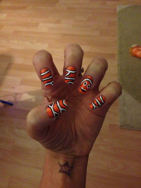 Finding Nemo nails Nemo Nail Art, Nails For Girlfriend, Finding Nemo Nails, Nemo Nails, Cartoon Nails, Nail Work, Nail Stuff, Finding Nemo, Beauty Ideas