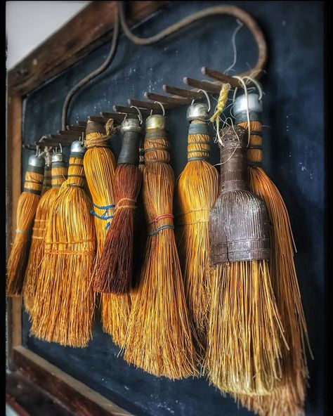 Primitive Shelves, Garden Shed Interiors, Vintage Lampshades, Whisk Broom, Primative Decor, Shed Interior, Brooms And Brushes, Vintage Brush, Primitive Decorating Country