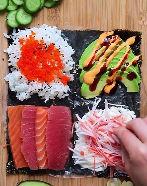 Sushi Pocket!🍣🍱🥢 📽️ by @thenaughtyfork Follow @seafoodishh for more🦞 If you remember this wrap hack, you know it’s just as genius with… | Instagram Sushi Pockets Recipe, Sushi Pockets, Sushi Hacks, Eel Sauce, Sushi Ideas, Tuna Sushi, Poke Bowls, Salmon Sushi, Homemade Sushi