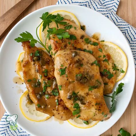 Healthy Chicken Piccata Low Calorie Chicken Recipe, Weight Watchers Chicken Piccata, Make Ahead Chicken Piccata For A Crowd, Low Cal Chicken Piccata, Healthy Chicken Piccata, Keto Chicken Piccata, Healthy Chicken Picatta Recipe, Chicken Piccata Healthy, Chicken Piccata Easy