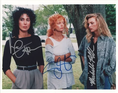 cher, susan sarandon, and michelle pfeiffer in the witches of eastwick 3 People Costumes, Witches Of Eastwick, The Witches Of Eastwick, Cher Photos, Susan Sarandon, Michelle Pfeiffer, Season Of The Witch, The Witches, Practical Magic