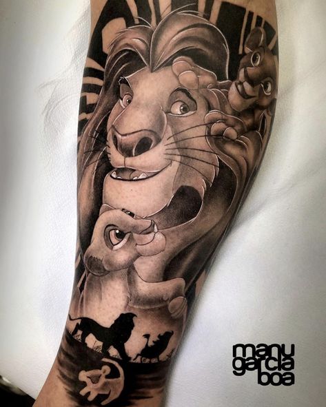 This is a beautiful black and grey Disney’s the lion king tattoo. Who else can’t wait to see the new movie? Tattoo Frau, Lion Forearm Tattoos, Disney Sleeve Tattoos, Lion King Tattoo, King Tattoo, Disney Sleeve, Lion Tattoo Sleeves, Lion Head Tattoos, King Tattoos