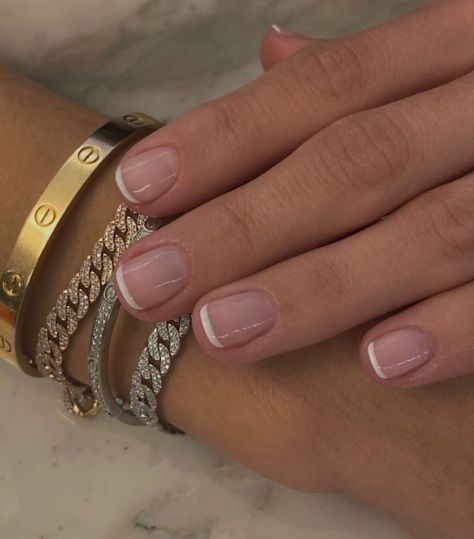 Gel French Tip On Natural Nails, Short Nail Beds Ideas, Seattle Nails, Wedding Dress Strapless Lace, Lace Wedding Dress Strapless, Natural French Nails, French Manicure Short Nails, Round Square Nails, Short Natural Nails