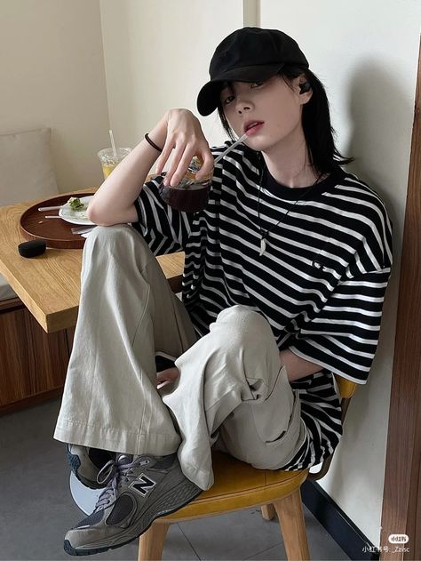 Masc Outfits, Cellular Network, Hair Inspiration Short, Aesthetic Ideas, Stylish Mens Outfits, Tomboy Fashion, Korean Street Fashion, Edgy Outfits, Casual Style Outfits