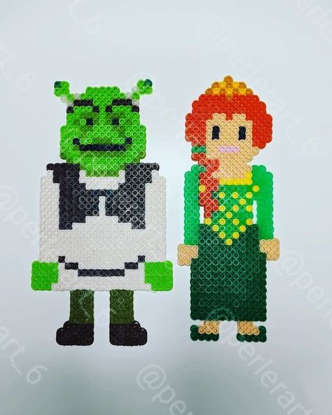 Shrek Perler Beads, Shrek Perler, Shrek Pixel Art, Pinterest Fanart, Fiona And Shrek, Bead Gifts, Fiona Shrek, Perler Pattern, Princess Fiona