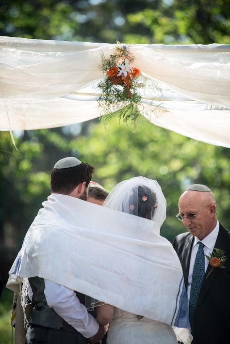 Walnut Grove Wedding | By Cherry Photography Cherry Photography, Jewish Wedding Traditions, Wedding Chuppah, Simple Elegant Wedding Dress, Jewish Wedding Ceremony, Wedding Shot List, Jewish Weddings, Jewish Celebrations, Wedding California