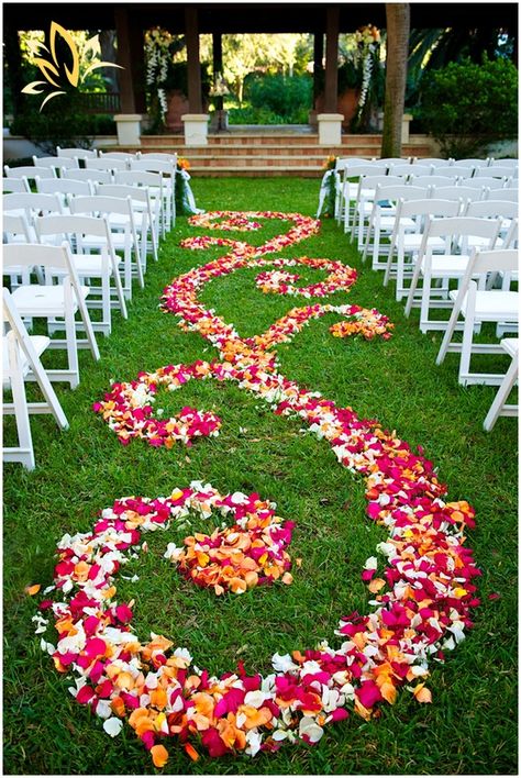 Tropical Wedding Boda Mexicana, Wedding Ceremonies, Wedding Aisle, Wedding Wishes, Romantic Weddings, Here Comes The Bride, Outdoor Ceremony, Rose Petals, Wedding Bells