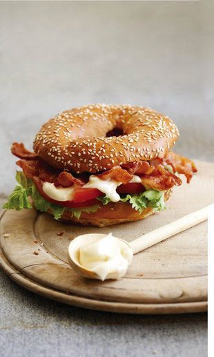 Do you love bagels for breakfast! We do too! Here are 20 creative recipes for breakfasts with bagel. Be warned - you will get hungry looking at these! #bagel #breakfast Blt Bagel, Panini Sandwich, Breakfast Bagel, Bagel Sandwich, Chapati, Challah, Puddings, Bagels, Cafe Food