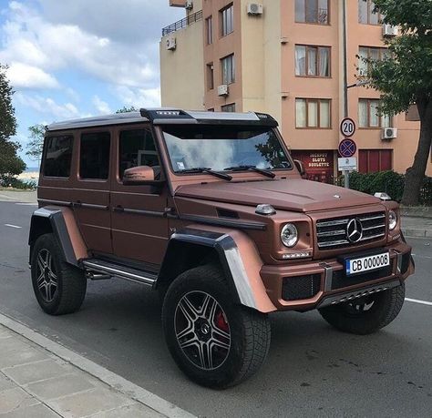 N.I.C.O.L.E | @GXLDEN22 Mercedes C250, Mercedes G Wagon, Dream Cars Jeep, Lux Cars, Jeep Cars, Super Luxury Cars, Bentley Continental, Classy Cars, Fancy Cars