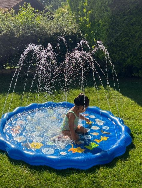 Baby In Pool, Kiddie Pool Ideas, Baby Gril, Backyard Kids Play Area, Baby Pool, Toddler Summer, Kid Pool, Backyard For Kids, Inflatable Pool