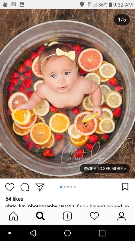 Bath Photos, Baby Milk Bath, Milk Bath Photos, Milk Baths, 6 Month Baby Picture Ideas, Photo Bb, Milk Bath Photography, Bath Photography, Baby Fotografie