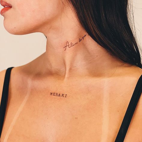 81.9 mil curtidas, 266 comentários - Vitoria Marcilio (@marciliovi) no Instagram: “1 -“ MERAKI “ : Do grego, fazer com a alma. Entregar tudo de si, em tudo que se propor a fazer. Ir…” Neck Word Tattoos Women, Dainty Throat Tattoo, One Word Chest Tattoo, Throat Tattoos Women Simple, Word Neck Tattoos, Name Tattoos On Neck, Small Name Tattoo, Throat Tattoo, Neck Tattoos Women