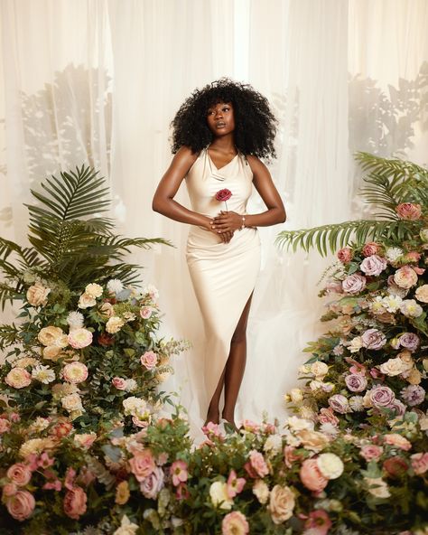 Afro Floral… Model @saiibatu Styling , Set Design and Photography @williamssophia15 Studio @lightstudionyc Camera Canon EOS R5 +RF 24-70 #NYCPhotographer #NewYork #nycmodel #nycstudio Flower Concept Photoshoot, Elegant Studio Photoshoot, Flower Backdrop Photoshoot, March Photoshoot Ideas, Floral Photoshoot Ideas, Poses With Flowers, Spring Photoshoot Ideas, Photoshoot With Flowers, Mommy Pictures