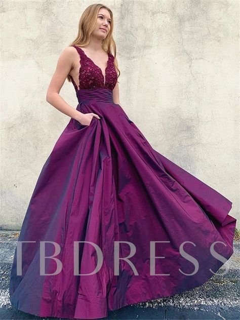 Floor-Length A-Line V-Neck Appliques Formal Dress 2021 Prom Dresses V Neck, Purple Evening Dress, Prom Dresses With Pockets, V Neck Prom Dresses, Lace Formal Dress, Backless Prom Dresses, Long Prom Dresses, Outfit Trends, Satin Prom Dress