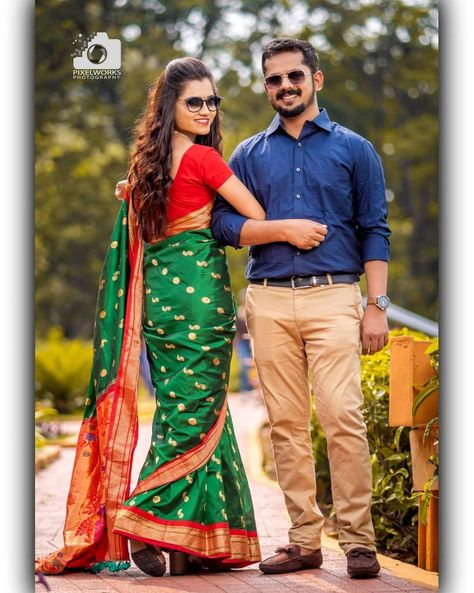 Wedding Photo Stills, Photo Stills For Couple, Marriage Photoshoot Wedding Photos, Sadi Coupal Pose, Copul Poses Sadi, Engement Couple Pic, Capal Photo Poses, Kanku Pagla Couple Pose, Tredisnal Couple Pose