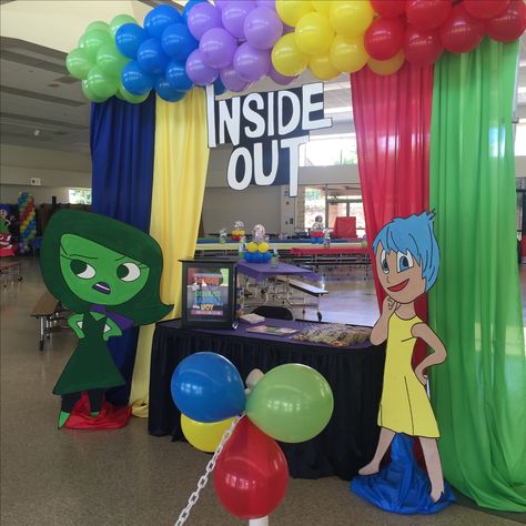 Inside Out Office Decorations, Inside Out Theme Trunk Or Treat, Inside Out Homecoming Theme, Inside Out Balloon Decorations, Trunk Or Treat Ideas Inside Out, Inside Out 2 Classroom, Inside Out Themed Party, Inside Out Balloon Arch, Inside Out Diy Decorations