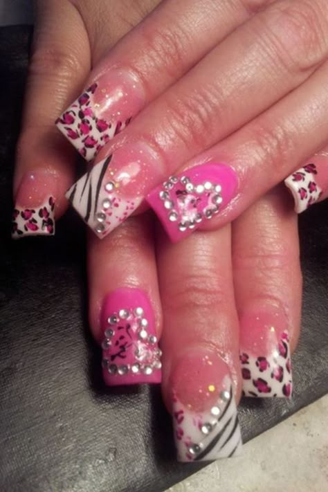 Scene Nails Acrylic, Snooki Nails, Trashy Y2k Nails, Duck Nails Y2k, Doing Your Own Nails, Scene Nails, Mcbling Nails, 2000s Nails Acrylic, Easy Nail Polish