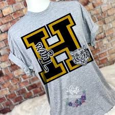 High School Football Shirts Spirit Wear, School Mascot Shirt Ideas, Elementary School Tshirt Designs, School Tshirt Designs Spirit Wear, Spirit Wear Ideas, High School Spirit Shirts, High School Sports Shirts, Elementary School Spirit Shirts, School Sports Shirts