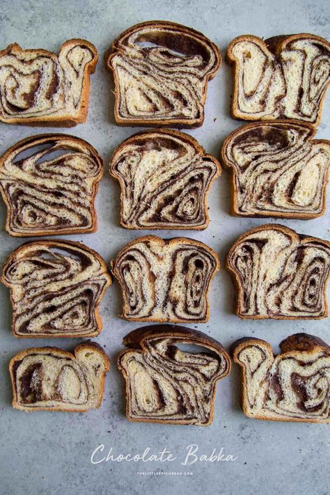 Chocolate Babka- The Little Epicurean Chocolate Babka Recipe, Asian Bread, Flatbread Crackers, Breakfast Toasts, Cinnamon Pull Apart Bread, Japanese Milk Bread, Homemade Bread Recipe, Babka Recipe, Chocolate Babka