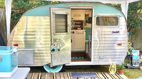 1962 Serro Scotty Sportsman For Sale Serro Scotty, Small Camper Trailers, Towing Vehicle, Bug Screen, Single Size Bed, Camper Storage, Small Campers, Full Size Mattress, Campers For Sale