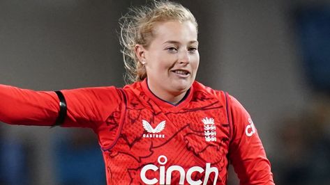 Sophie Ecclestone, Meg Lanning, Ellyse Perry, Harmanpreet Kaur, Heather Knight, Amy Jones, Royal Challengers Bangalore, Mumbai Indians, Indian Man