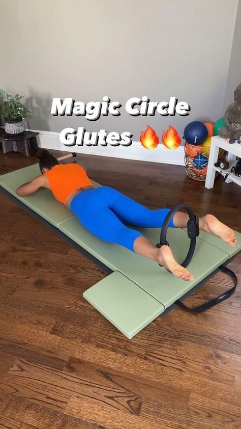 Magic Ring Pilates, Magic Circle Workout, Pilates Magic Circle Exercises, Circle Workout, Magic Circle Pilates, Pilates Ring Exercises, Pilates Flow, Good Magic, Pilates Ideas