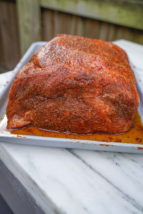 Smoked Boston Button Recipe Green Egg, Green Egg Pork Shoulder, Big Green Egg Pork Shoulder, Big Green Egg Pulled Pork, Smoked Pork Roast, Green Egg Bbq, Pork Spices, Bbq Pulled Pork Recipe, Smoked Pork Shoulder