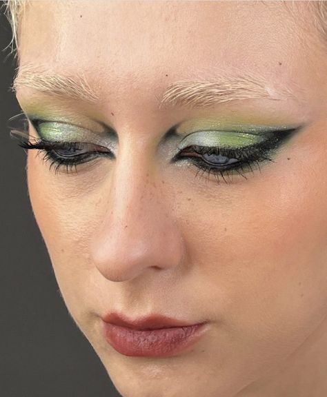 Green Silver Eye Makeup, Blue And Green Makeup Looks, Green And Silver Makeup, Green And Blue Makeup, Green Blue Makeup, Green Makeup Look, Green Eye Makeup, Concert Makeup, Pride Makeup