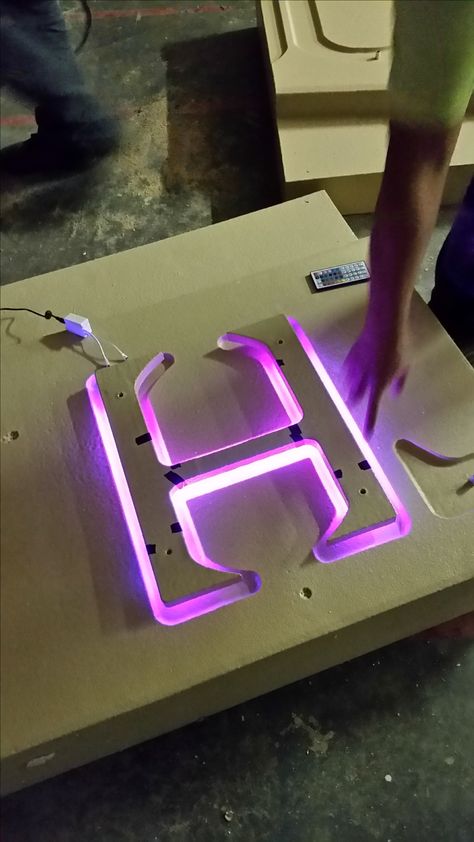 This pic shows Hayden at VFX Foam working on a mockup for some backlit LED lighting we're adding to letters on a sign we're making for a client. Illuminated Signage, Signage Signs, Neon Box, Backlit Signs, Sign Board Design, Custom Business Signs, Led Signage, Kids Deco, Acrylic Signage