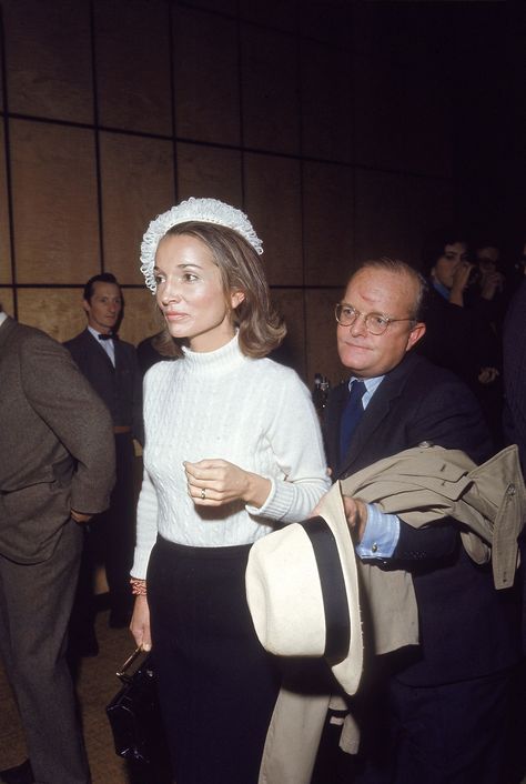 The Strange, Toxic Friendship of Truman Capote, Lee Radziwill, and Jackie Kennedy Onassis | Vanity Fair Slim Keith, Jacqueline Onassis, Caroline Lee, Liz Smith, Lee Radziwill, Truman Capote, Richard Avedon, First Lady, Style Icon